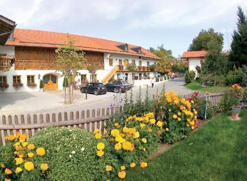 Gasthof & Hotel Jaegerwirt Aufhofen Exterior foto